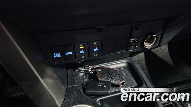 Toyota RAV4 2.5 2WD 4th 2015 — фото 22