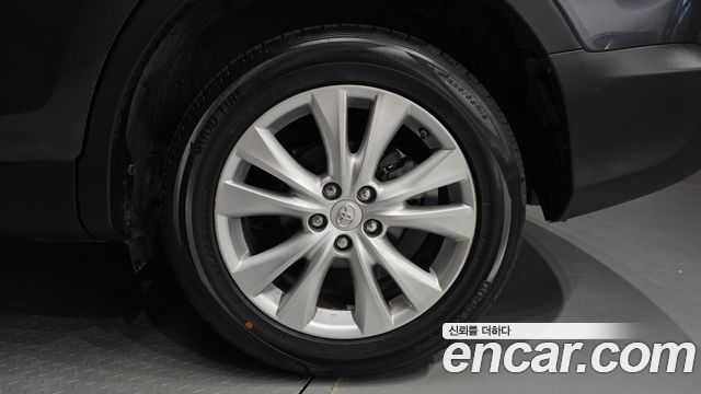 Toyota RAV4 2.5 2WD 4th 2015 — фото 27