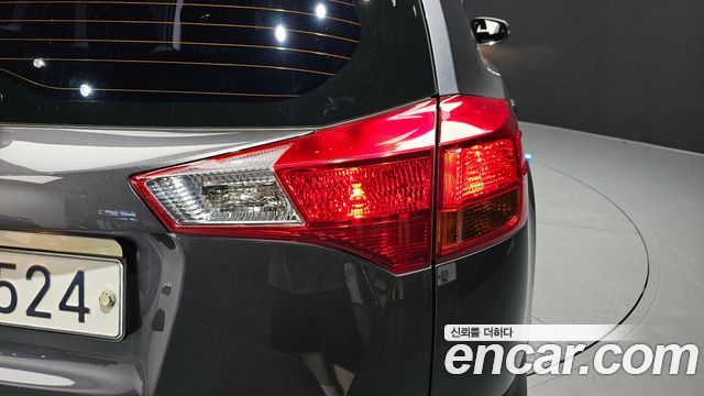 Toyota RAV4 2.5 2WD 4th 2015 — фото 29