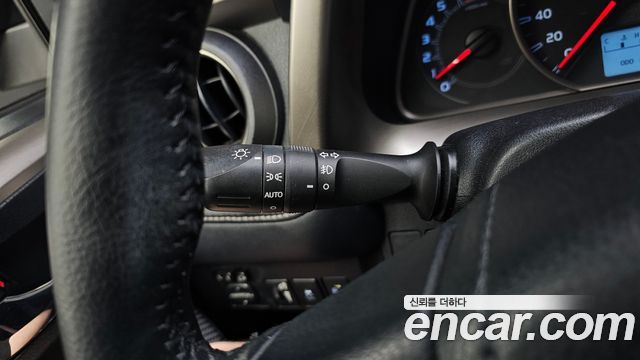 Toyota RAV4 2.5 2WD 4th 2015 — фото 41