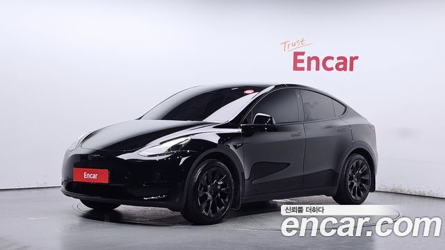 Tesla Model Y RWD