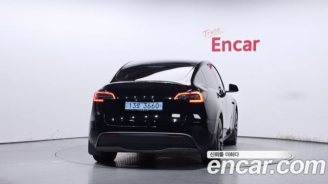 Tesla Model Y RWD 2024 — фото 4