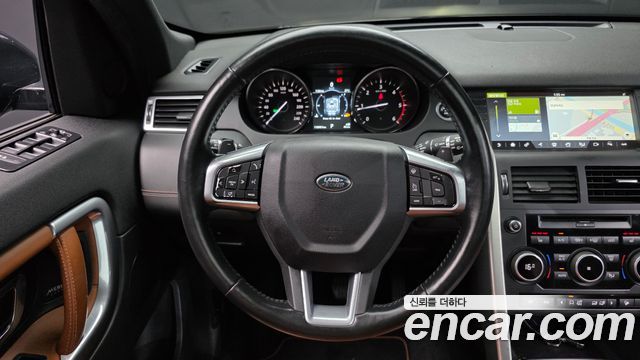 Land Rover Discovery Sport 2.0 TD4 HSE Luxury 2017 — фото 13