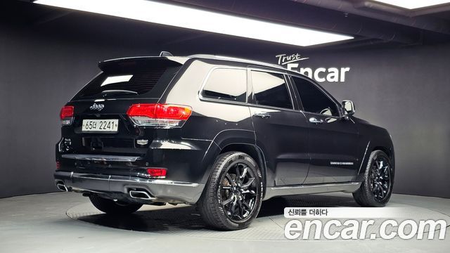 Jeep Grand Cherokee 3.0 Diesel Overland Summit WK2 2016 — фото 2