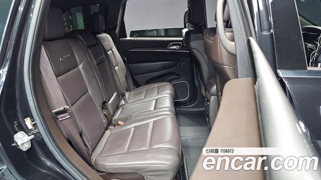 Jeep Grand Cherokee 3.0 Diesel Overland Summit WK2 2016 — фото 11