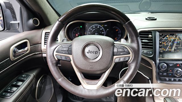 Jeep Grand Cherokee 3.0 Diesel Overland Summit WK2 2016 — фото 13