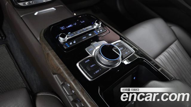 Genesis G90 5.0 AWD Prestige 2021 — фото 22