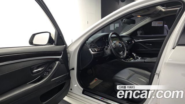 BMW 5 Series (F10) 528i M Aero Dynamic 2016 — фото 10