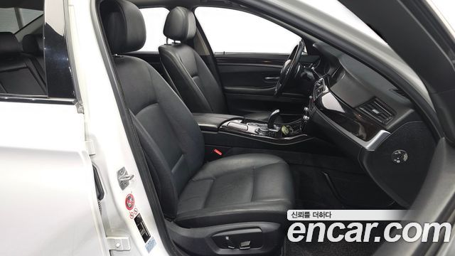 BMW 5 Series (F10) 528i M Aero Dynamic 2016 — фото 11