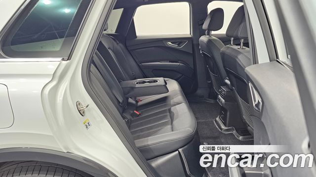 Audi Q4 e-tron (F4) 40 Premium 2023 — фото 12