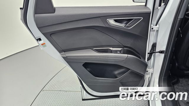 Audi Q4 e-tron (F4) 40 Premium 2023 — фото 25