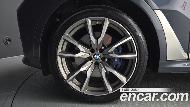 BMW X7 (G07) M50i 6STR 2021 — фото 5