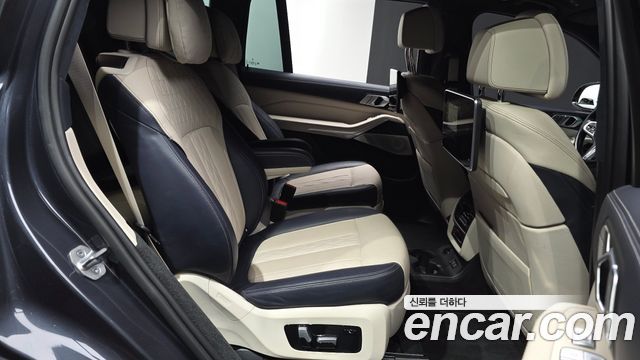 BMW X7 (G07) M50i 6STR 2021 — фото 12