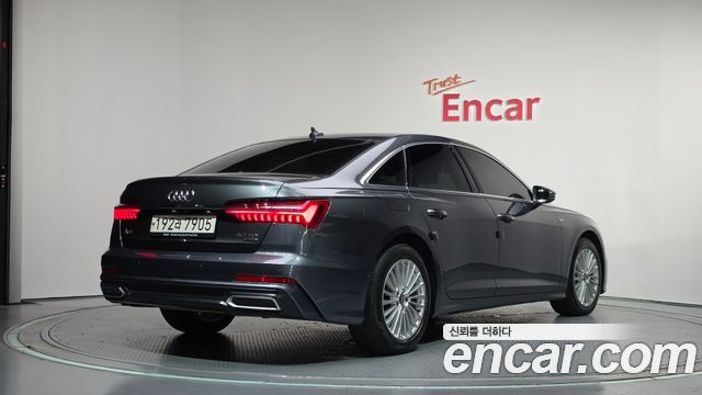 Audi A6 (C8) 40 TDI Quattro Premium 2021 — фото 2
