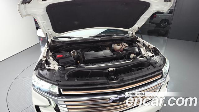 Chevrolet Tahoe 6.2 Dark Knight 4WD 2022 — фото 6