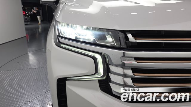 Chevrolet Tahoe 6.2 Dark Knight 4WD 2022 — фото 28