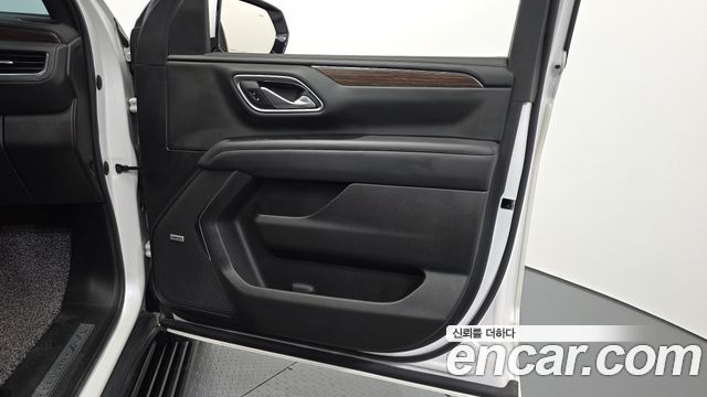Chevrolet Tahoe 6.2 Dark Knight 4WD 2022 — фото 30