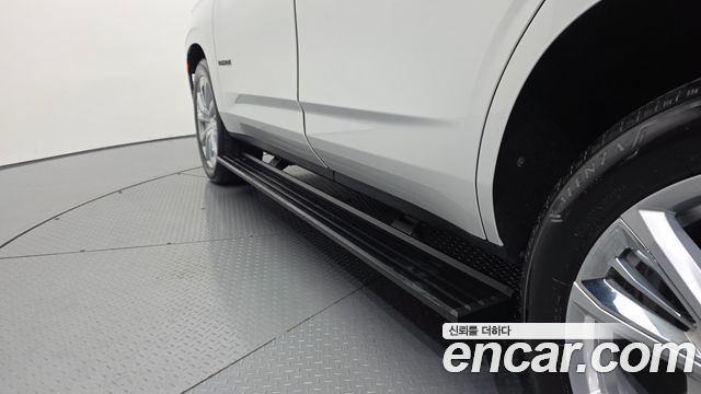 Chevrolet Tahoe 6.2 Dark Knight 4WD 2022 — фото 40