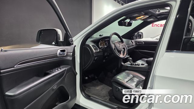 Jeep Grand Cherokee 3.6 Limited WK2 2018 — фото 10