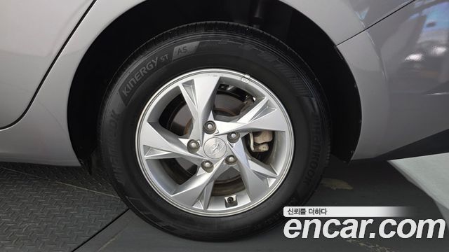 Hyundai Avante (CN7) 1.6 Smart 2023 — фото 21