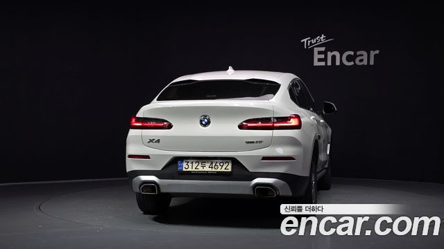 BMW X4 (G02) xDrive20i xLine 2022 — фото 4