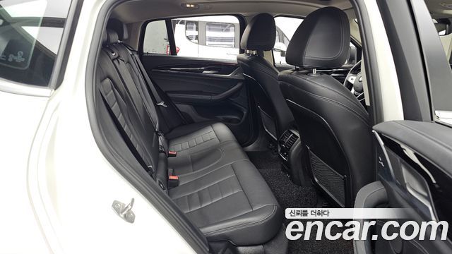 BMW X4 (G02) xDrive20i xLine 2022 — фото 16