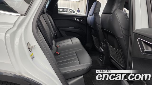 Audi Q4 e-tron (F4) 45 Sportback 2025 — фото 12