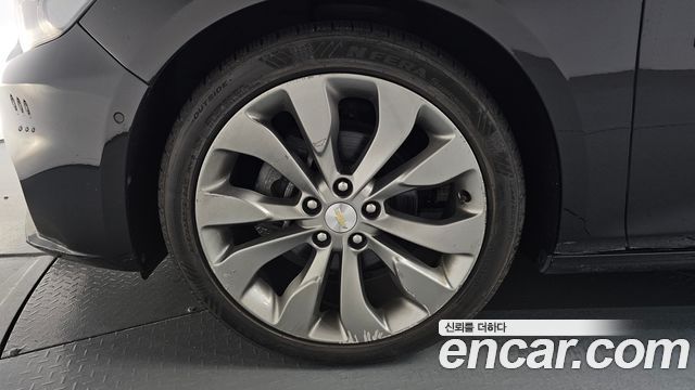 Chevrolet Malibu 2.0 Turbo LTZ Premium 2017 — фото 5