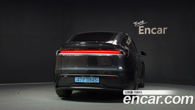 Tesla Model Y L Long Range AWD 2026 — фото 4