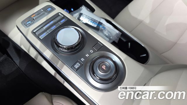 Genesis GV70 2.2 Diesel AWD 2022 — фото 9