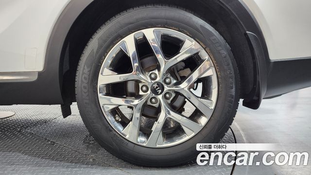 Kia Sorento Diesel 2.0 2WD Marster 2020 — фото 21