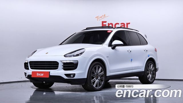 Porsche Cayenne 3.0 Diesel Platium Edition 958 2017 — фото 1