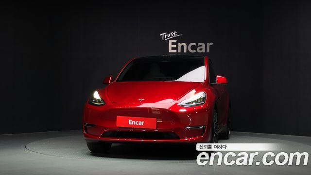 Tesla Model Y Long Range AWD 2024 — фото 3