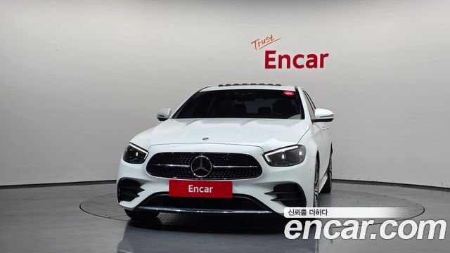 Mercedes-Benz E-Class (W213) E220d 4MATIC AMG Line 2022 — фото 3