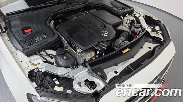 Mercedes-Benz E-Class (W213) E220d 4MATIC AMG Line 2022 — фото 6