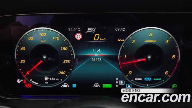 Mercedes-Benz E-Class (W213) E220d 4MATIC AMG Line 2022 — фото 8