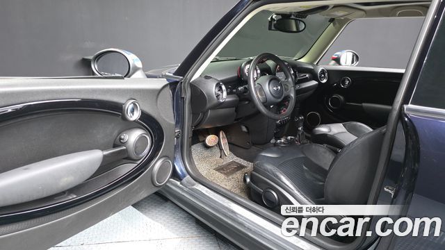 MINI Cooper D Standard 2nd 2013 — фото 10