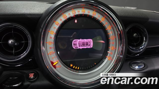 MINI Cooper D Standard 2nd 2013 — фото 15