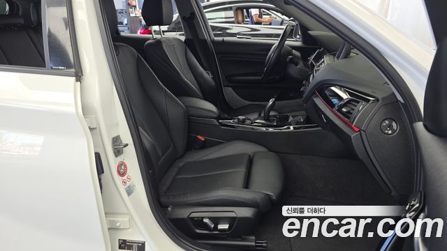 BMW 1 Series (F20) 118d Sport 5Door 2016 — фото 15