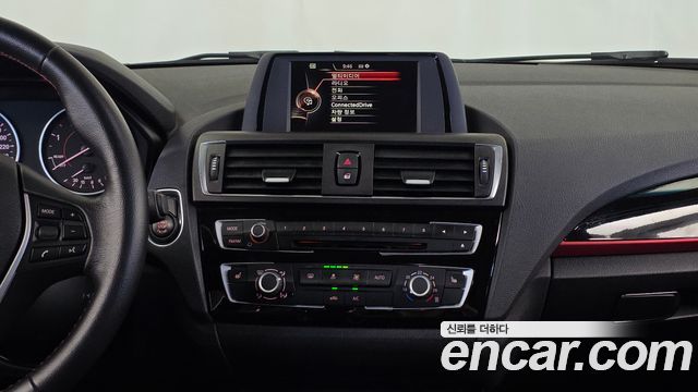 BMW 1 Series (F20) 118d Sport 5Door 2016 — фото 18