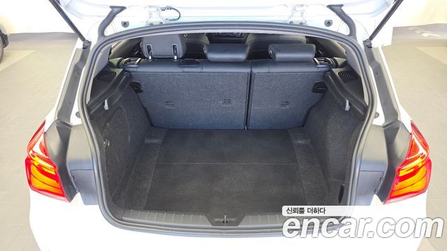 BMW 1 Series (F20) 118d Sport 5Door 2016 — фото 24