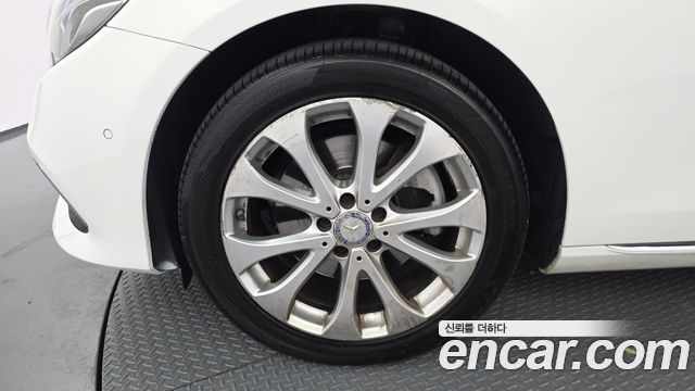 Mercedes-Benz E-Class (W213) E220d Exclusive 2017 — фото 5