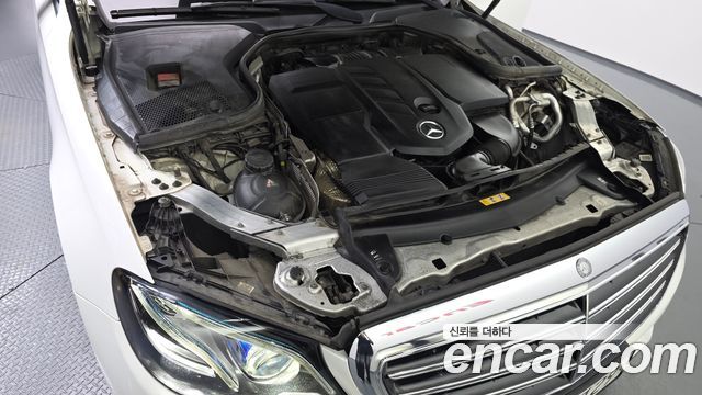 Mercedes-Benz E-Class (W213) E220d Exclusive 2017 — фото 6