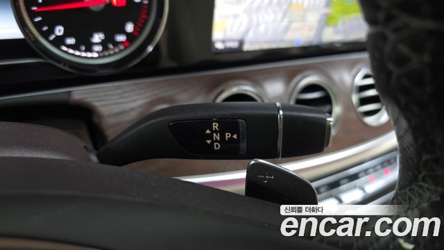 Mercedes-Benz E-Class (W213) E220d Exclusive 2017 — фото 9