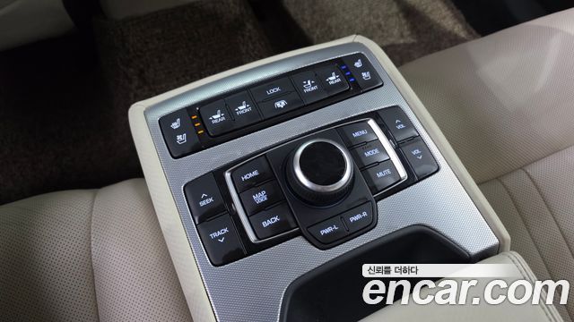 Genesis G80 3.3 GDI AWD Premium Luxury 2017 — фото 16