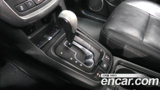 Chevrolet Captiva 2WD LT Deluxe pack 2016 — фото 9