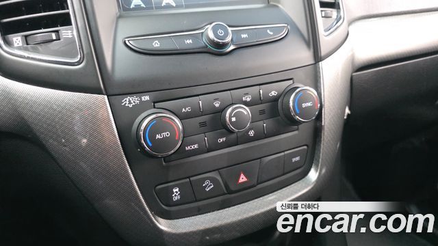 Chevrolet Captiva 2WD LT Deluxe pack 2016 — фото 16