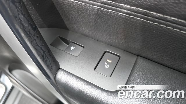 Chevrolet Captiva 2WD LT Deluxe pack 2016 — фото 19