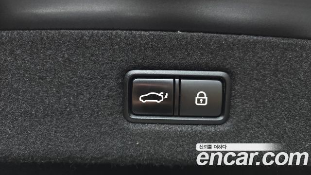 Genesis EQ900 3.3 T-GDI AWD Premiun Luxury 2016 — фото 21