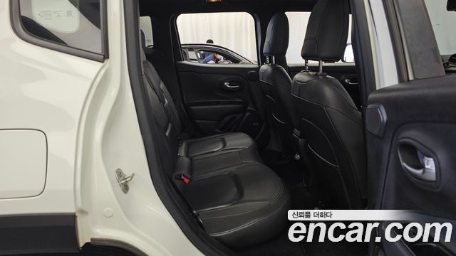 Jeep Renegade 2.4 80th Edition AWD 2021 — фото 12